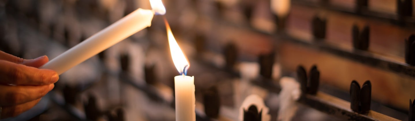 lighting candle 1440x420